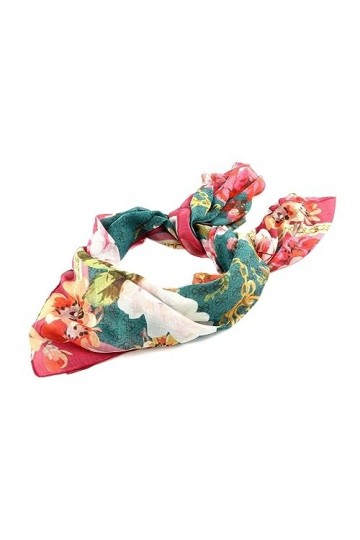 GUESS Kefiah Scarf 130X130 Gardenia