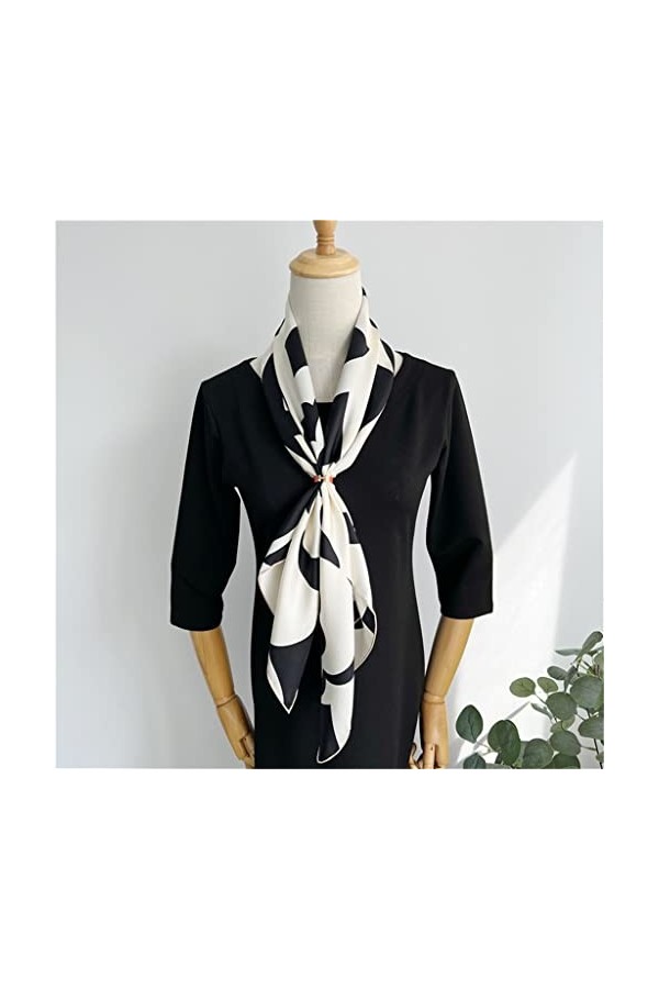 LZQDM Camellia Mulberry Sicle Siclatf Spring et Automne Serre-Twill for Femmes écharpe carrée Color : A, Size : One Size 