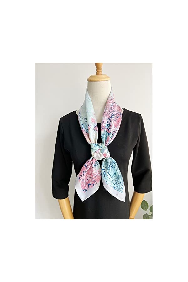 LZQDM Japonais Doux tempérament Beige de mûrier écharpe en Soie au Printemps et Automne for Femmes Color : A, Size : One Siz