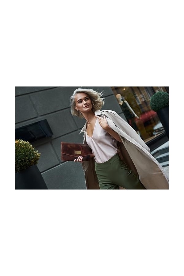 Catwalk Collection Handbags - Sac Pochette Pour Femme en Cuir - Clutch - Bandoulière Réglable et Détachable - HANNAH - Marron