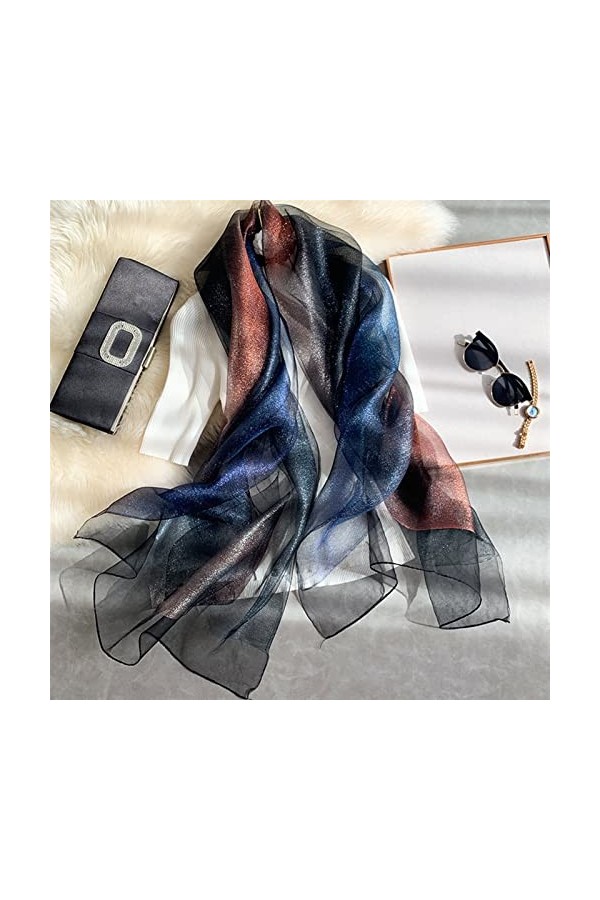 2022 Nouvelle écharpe en soie Femmes de mode châles de mode et enveloppe Lady Travel Pashmina Polyester de haute qualité foul