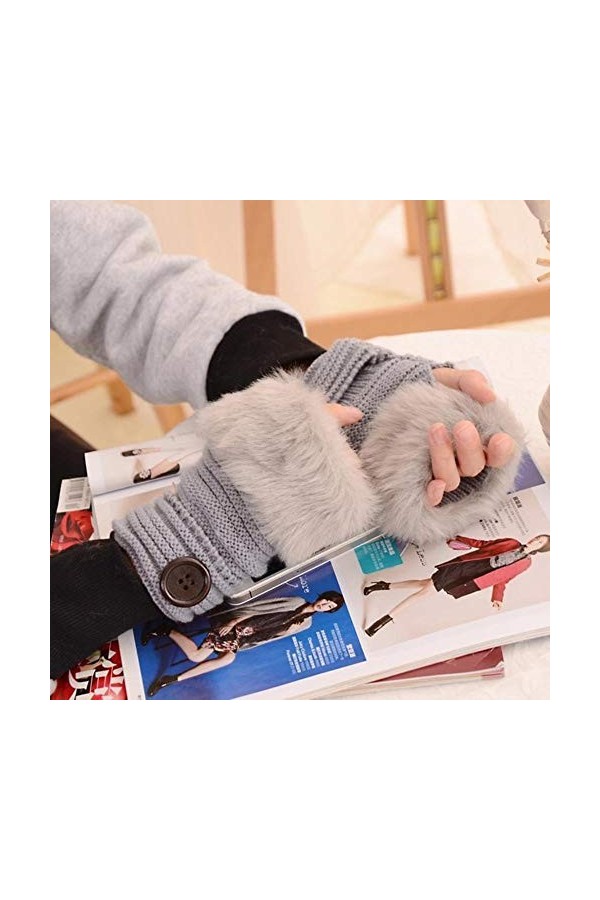 LAGEDOUDING Gants dhiver Femme Mitaines Sans Doigts Pompon Fausse Fourrure Poignet Moufles Tricot Patchwork Guantes Peluche 