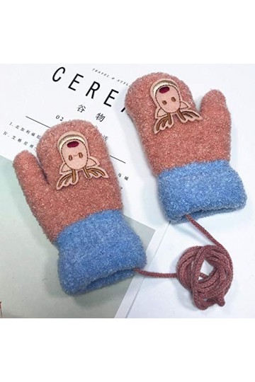 LKM en Hiver, Les Enfants Ont des Gants sur Le Cou, des élans, des rondelles, des bébés, des Gants, des garçons et des Filles