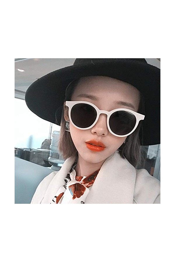 ZYIZEE Lunettes de Soleil Rétro Petit Cadre Rond Femmes Lunettes de Soleil thé Couleur Protection des Yeux Petites Lunettes U