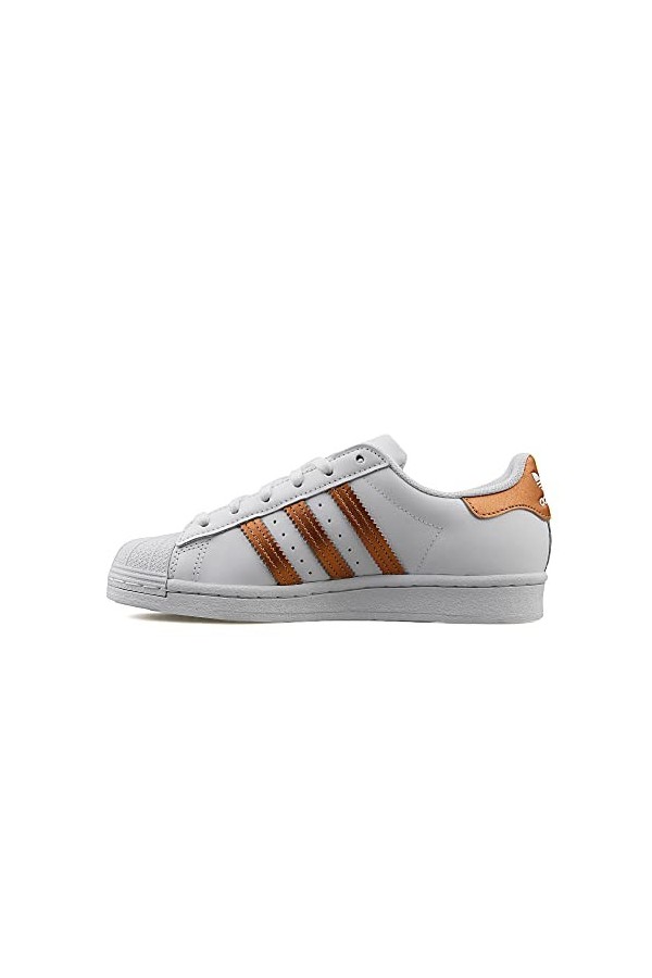 adidas Femme Superstar Sneaker, Cloud White/Copper Metallic/Core Black, Fraction_39_and_1_Third EU